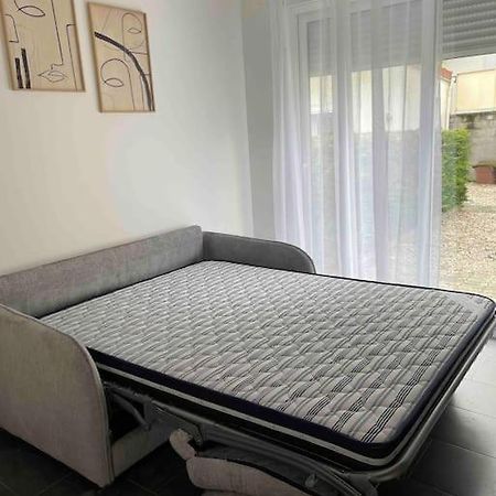 Studio Tout Confort, Au Pied De Toute Commodite, 2 Apartment Créteil Exterior foto